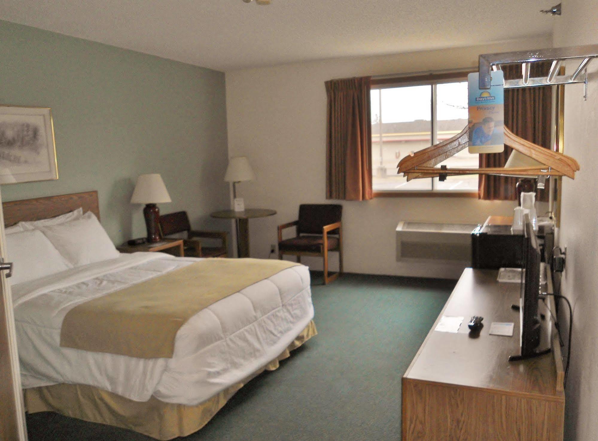 Days Inn By Wyndham Hinckley Exterior foto